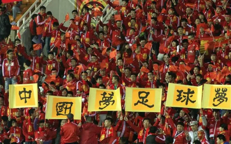 bwin必赢(中国)在线登录入口：足球教练上场比赛